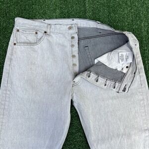 VTG Levi's 501 Jeans Mens 38x27 White Button Fly Straight Leg Red Tab Mexico Y2K